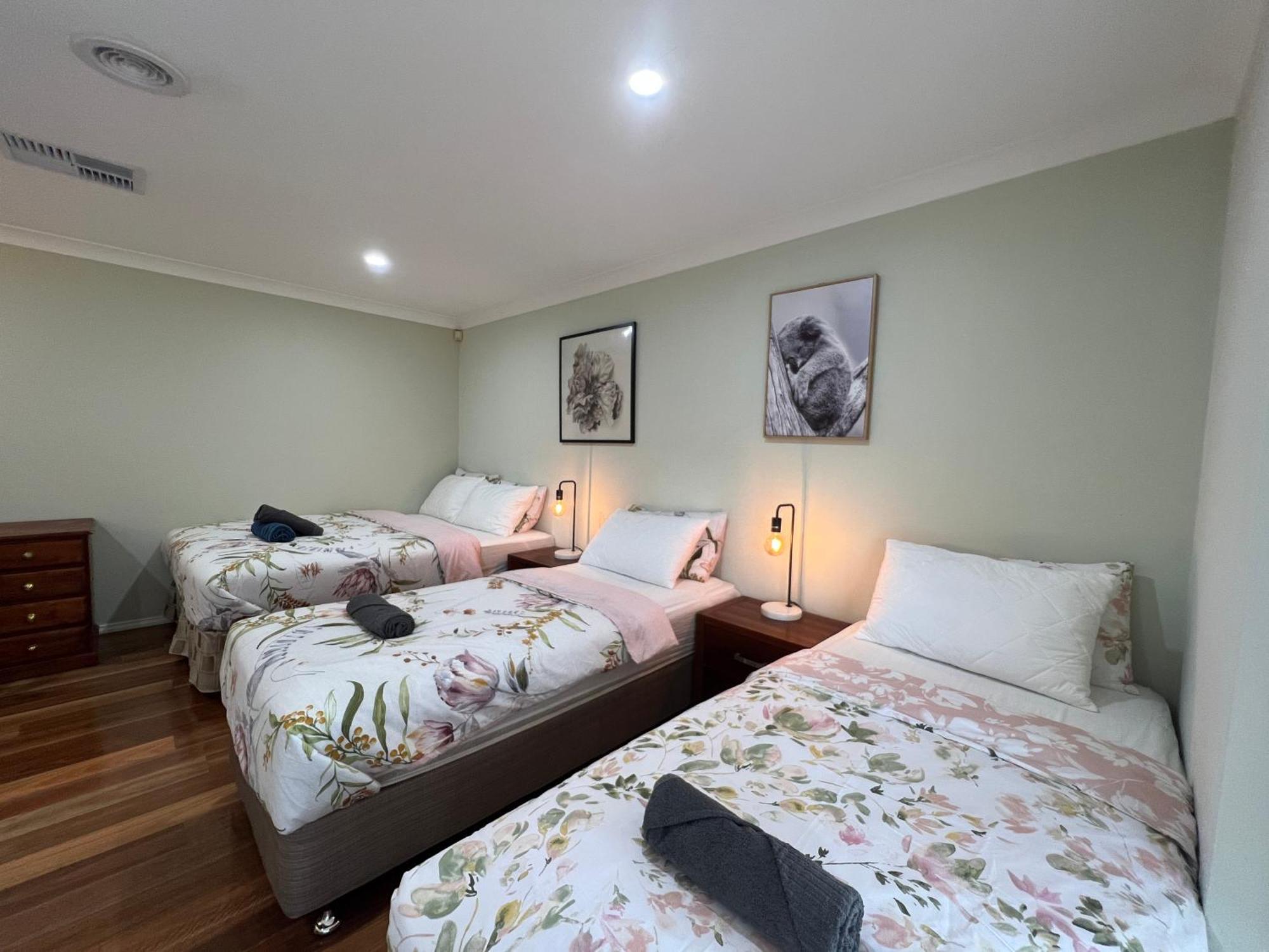 Spacious 6 Bedroom Holiday Home 15 Min Away From Melbourne Airport Sydenham Экстерьер фото