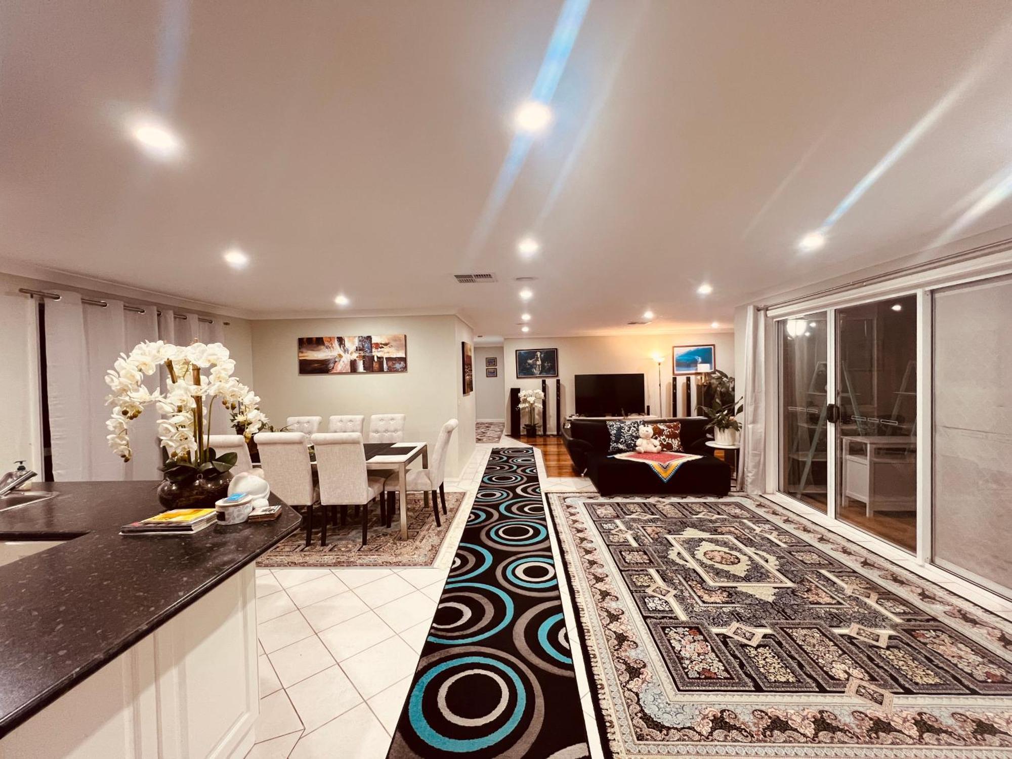 Spacious 6 Bedroom Holiday Home 15 Min Away From Melbourne Airport Sydenham Экстерьер фото