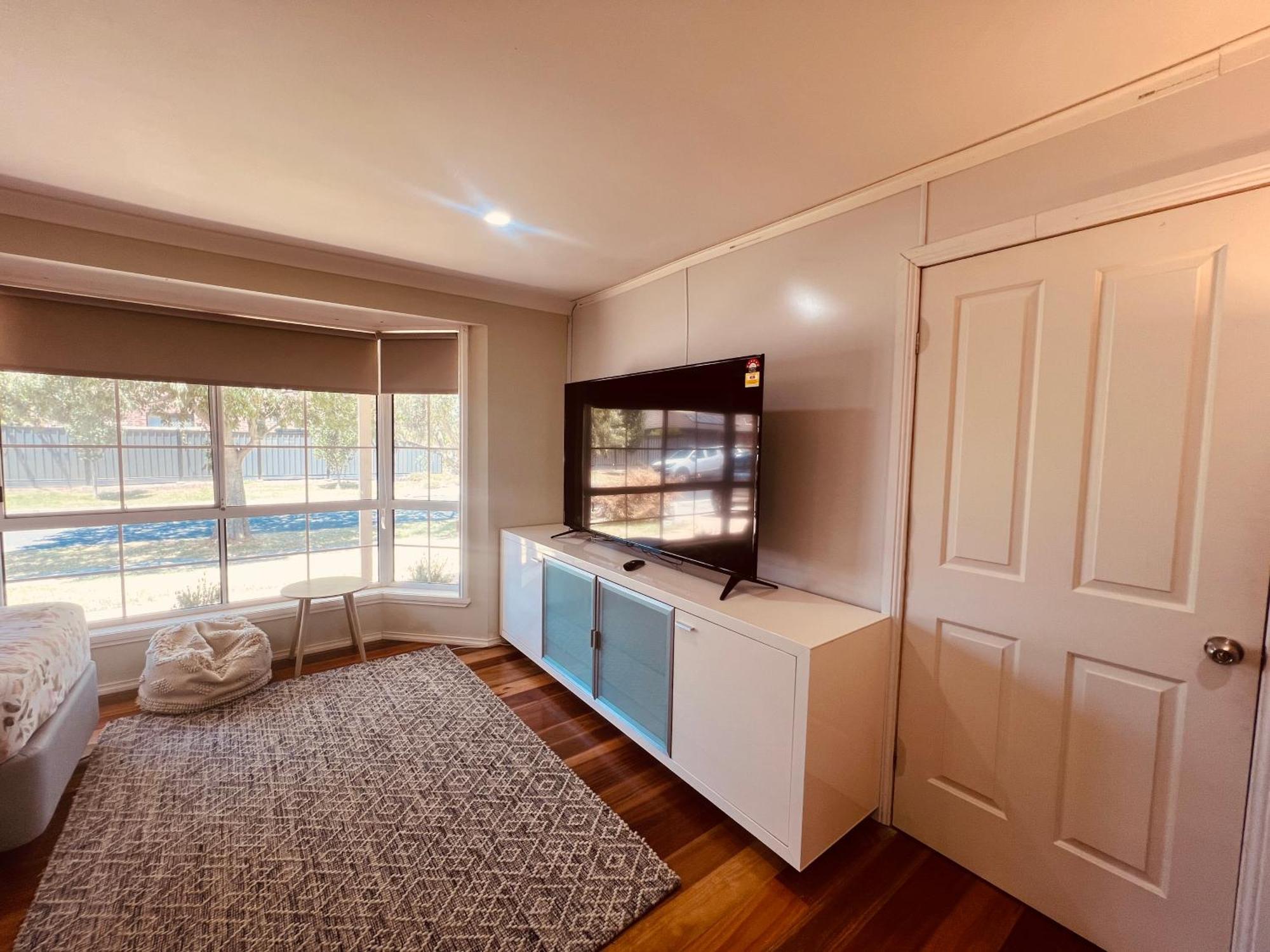 Spacious 6 Bedroom Holiday Home 15 Min Away From Melbourne Airport Sydenham Экстерьер фото